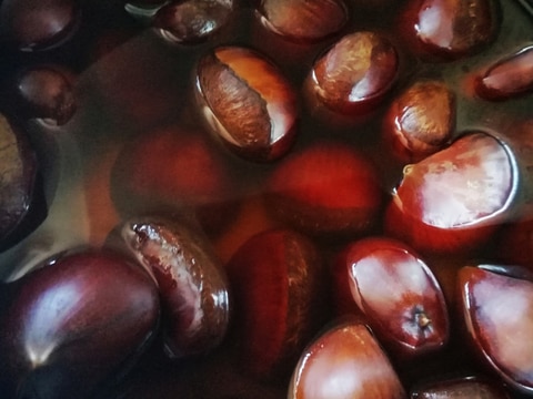 冷凍の生栗を茹で栗に